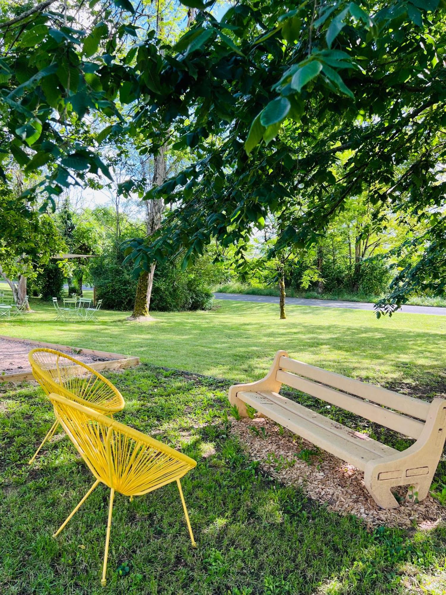 Motel Les Broussailles Mesves-sur-Loire Kültér fotó